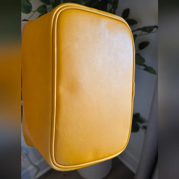 Coach Vintage Soho Mini Hobo Mustard 4145 - Picture 6 of 9